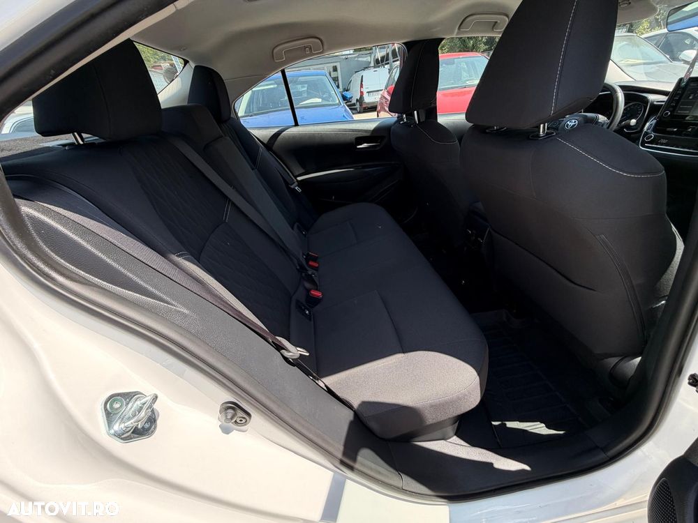 Toyota Corolla 1.8 HSD Dynamic - 17