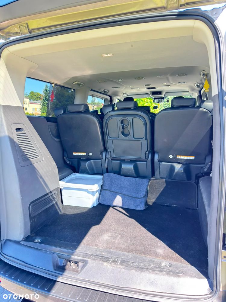 Ford Tourneo Custom - 17