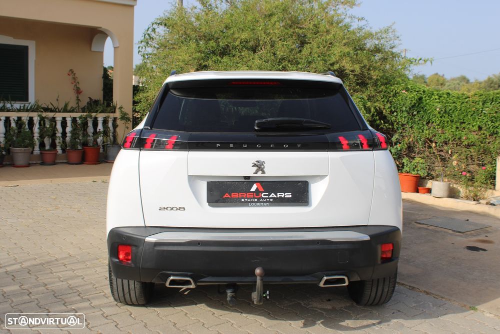 Peugeot 2008 ver-1-2-puretech-allure - 5
