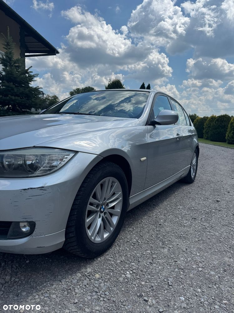 BMW Seria 3 318i - 6