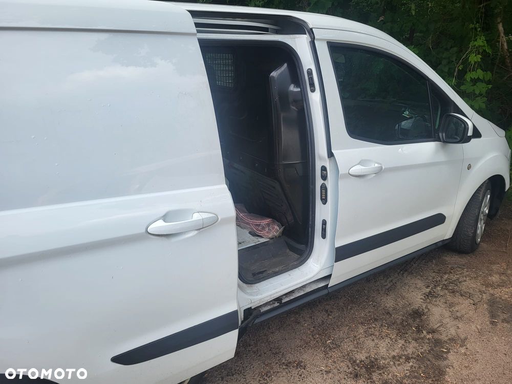 Ford Transit courier - 3