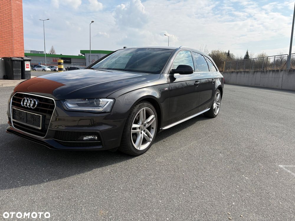 Audi A4 Avant 2.0 TDI DPF clean diesel S line Sportpaket - 1