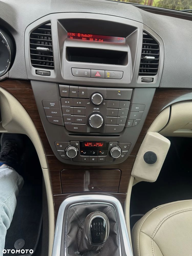 Opel Insignia - 13