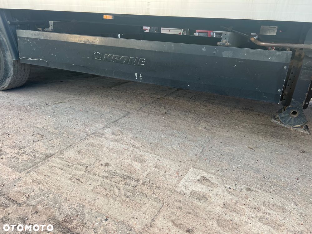 Agregat/ Drzwi/ Rama chłodni Schmitz/ Krone/Lamberet/ Kasbohrer/Zbiornik Łapy Zderzak Kontener-Agregat-Paleciara -Osie Saf, Rama podłoga, blachy ściany - 39