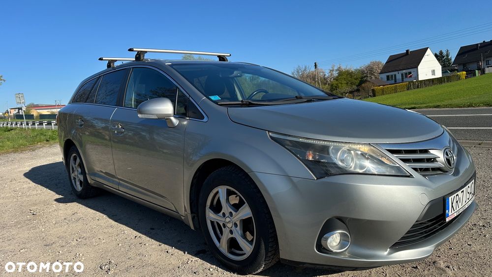 Toyota Avensis 2.0 D-4D - 8