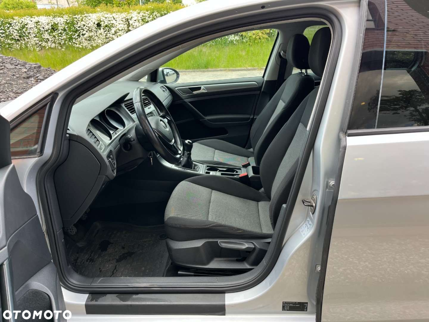 Volkswagen Golf 1.6 TDI DPF BlueMotion Technology Style - 16