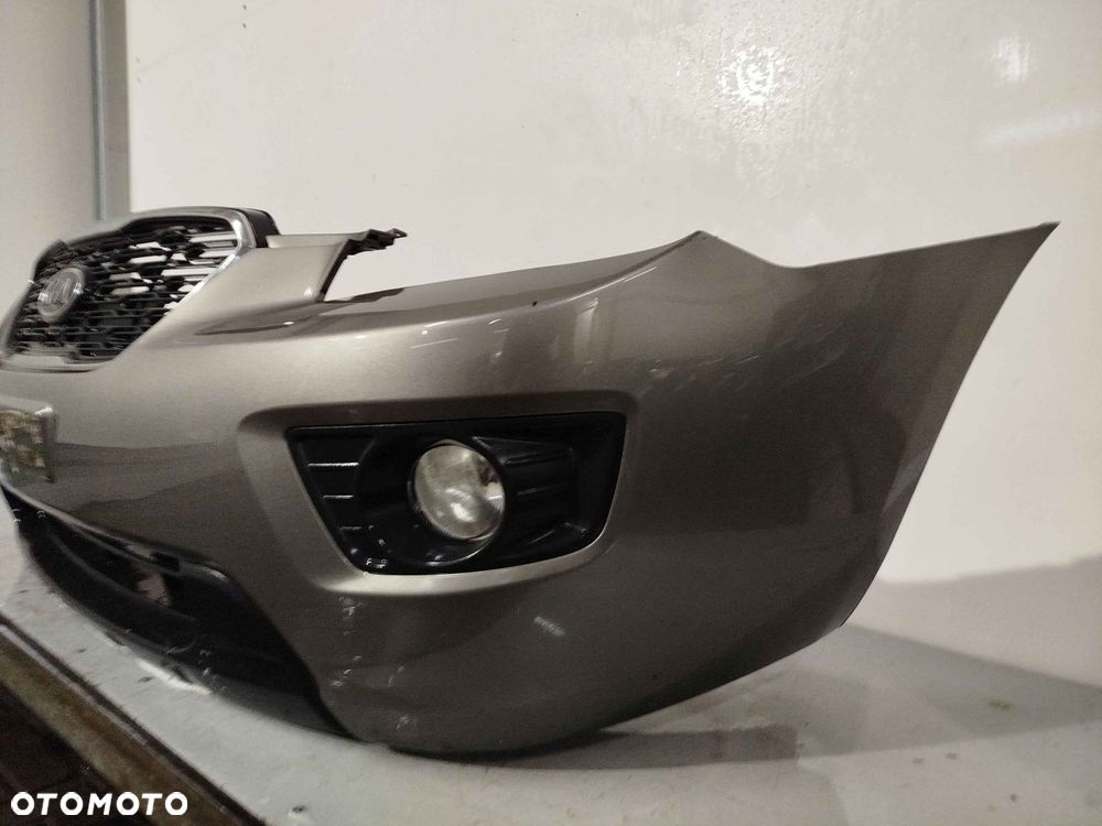 ^ ZDERZAK PRZÓD PRZEDNI DO KIA CARENS III 3 ZŁOTY PIASKOWY HALOGENY - 2