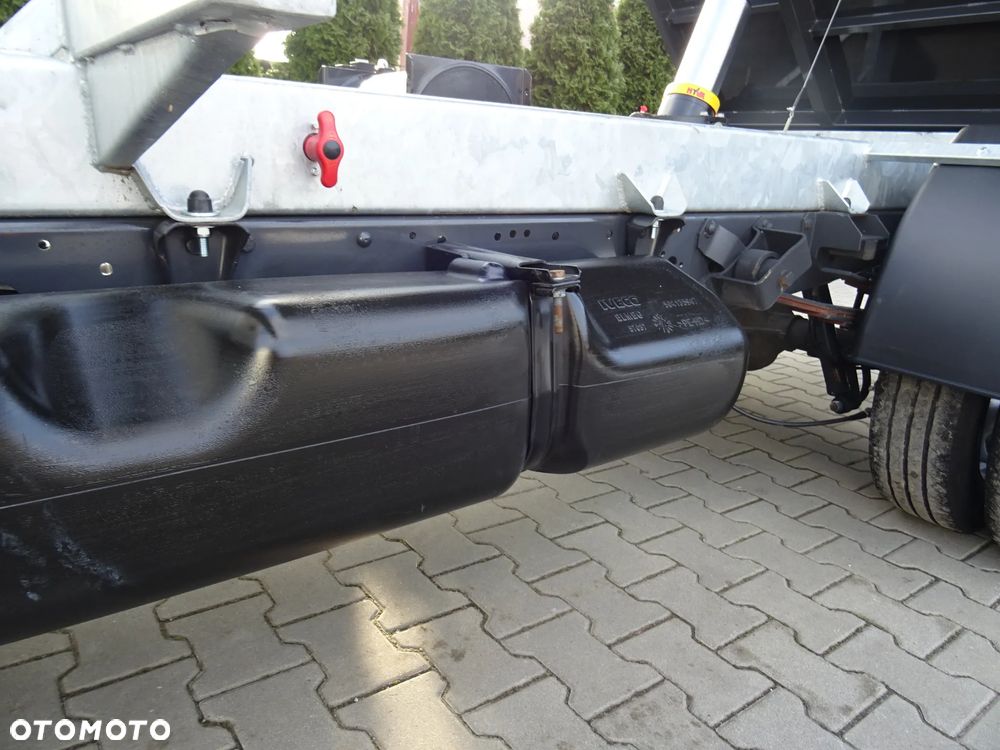Iveco 35C18 Wywrotka 3-stronna KLIMA HAK Super Stan - 10