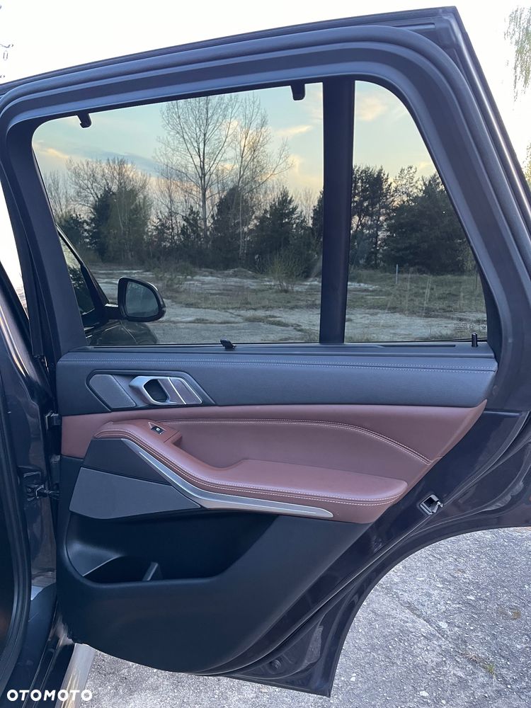 BMW X5 xDrive45e - 32