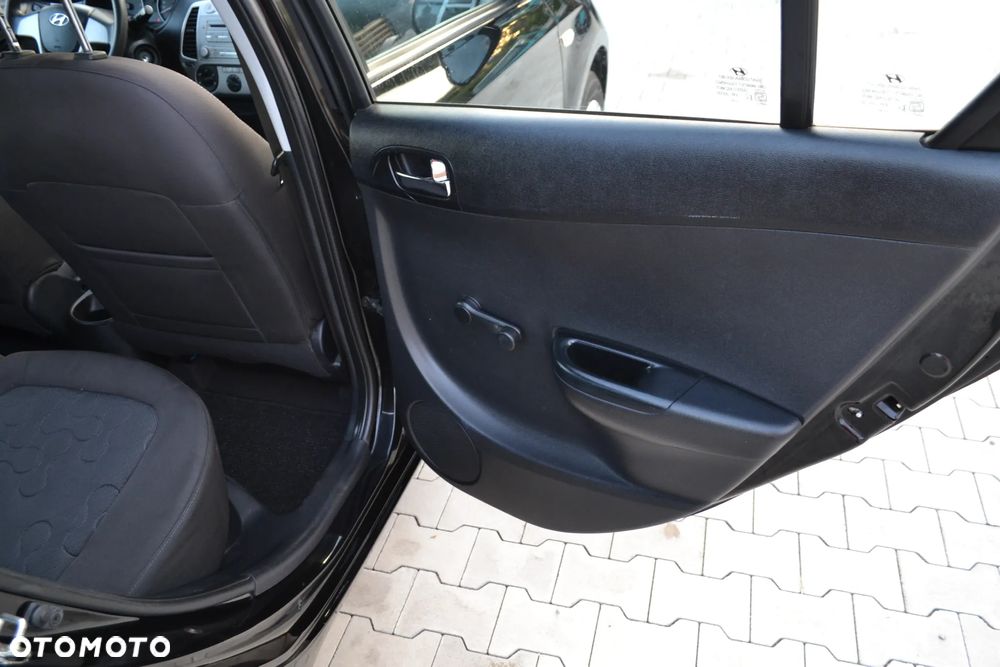 Hyundai i20 1.2 - 18
