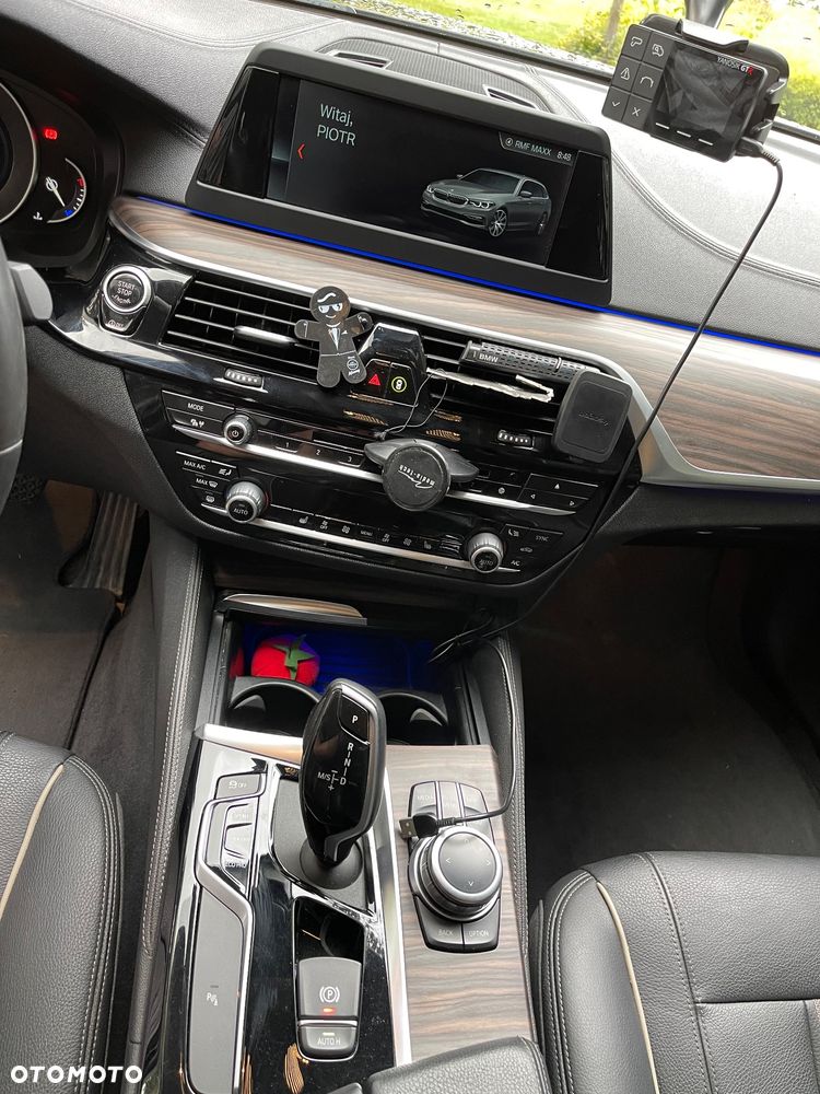 BMW Seria 5 520d xDrive Luxury Line sport - 8