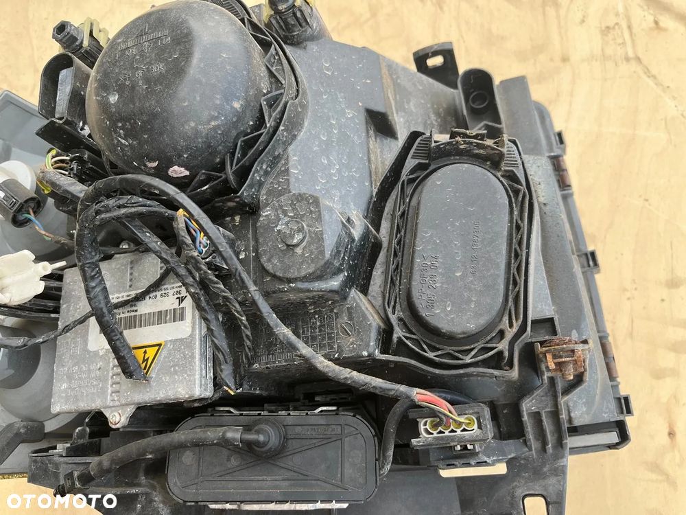 Lampa reflektor przód przednia lewa RHD anglik XBC000375 Range Rover L322 LM Vogue 2002-05 - 3