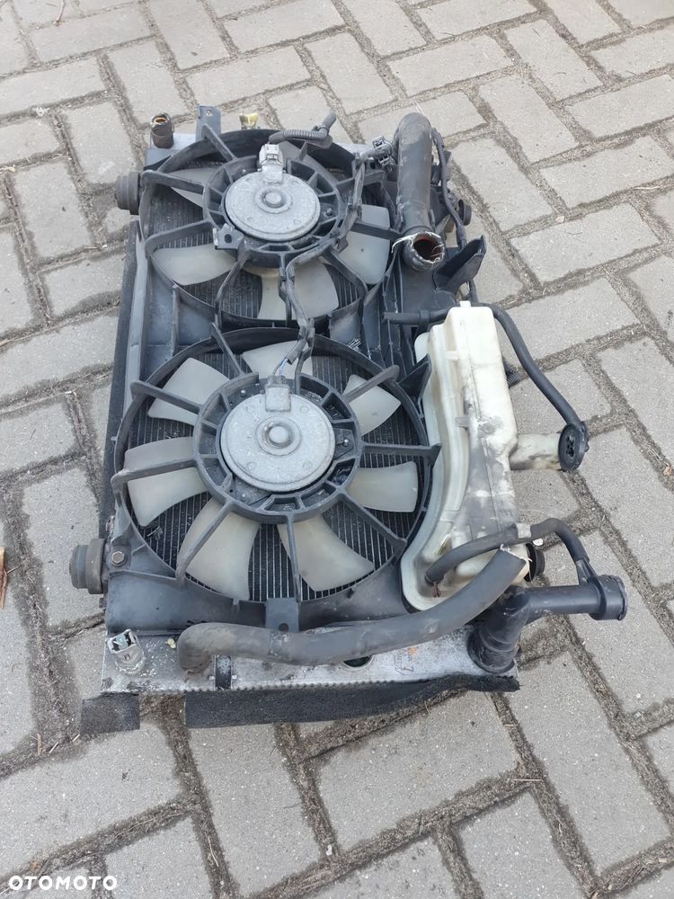TOYOTA PRIUS II 1,5 chłodnica wody wentylator hybrid 03-08 - 3