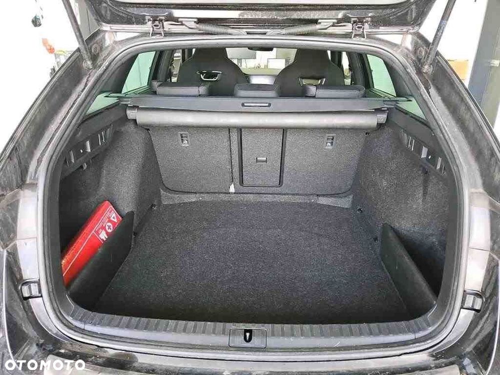 Skoda Octavia 2.0 TDI Sportline DSG - 10
