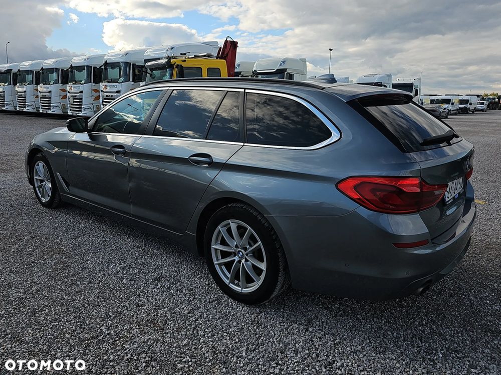 BMW Seria 5 520d - 7