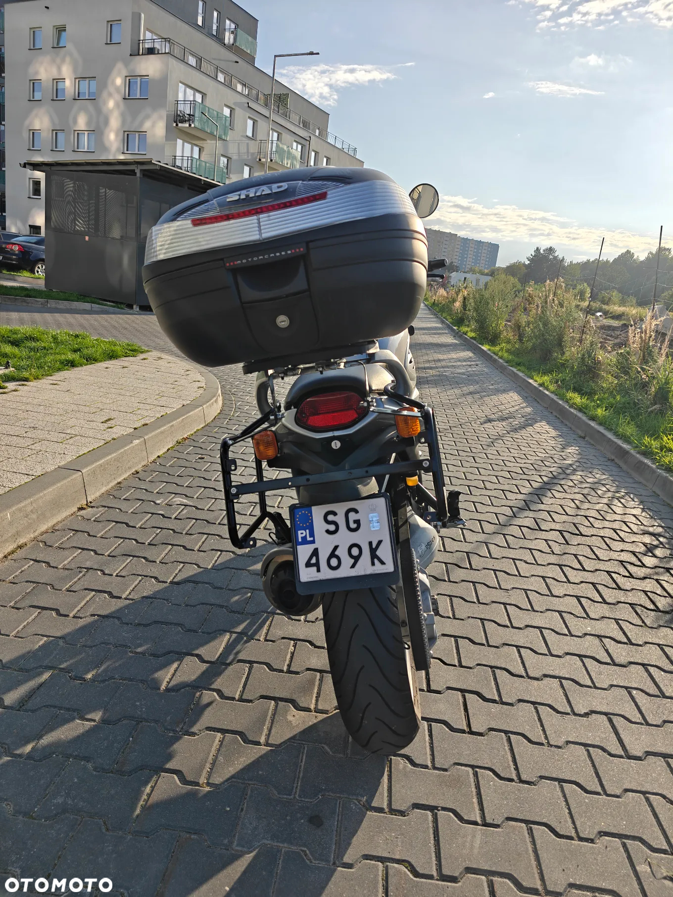BMW F - 5
