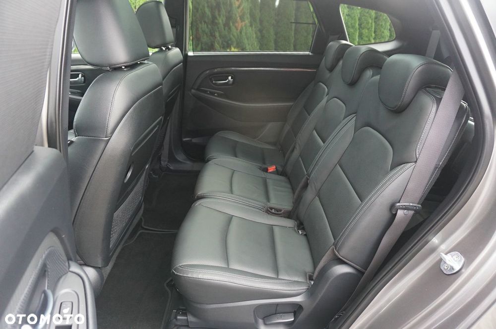 Kia Carens 1.7 CRDi Business Line 7os 7DCT - 20