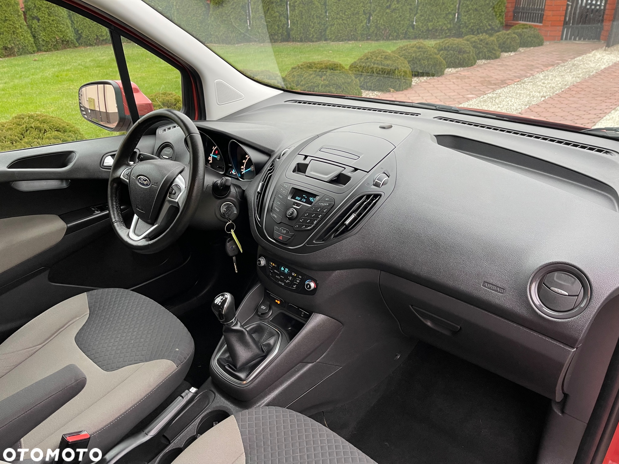 Ford Tourneo Courier 1.0 EcoBoost Sport - 12