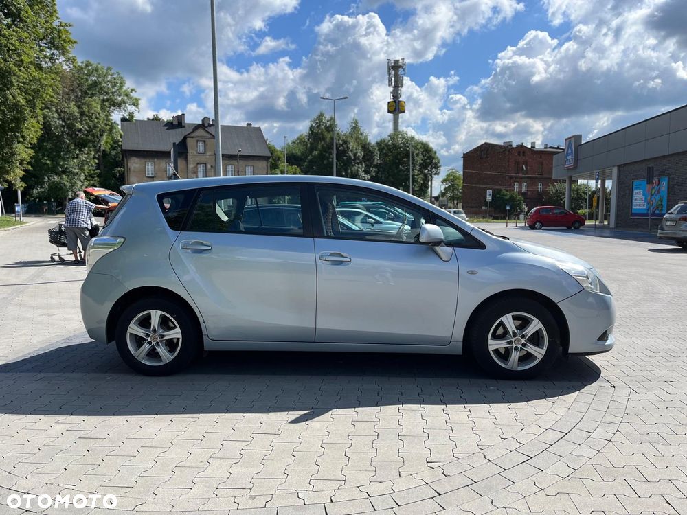 Toyota Verso 2.0 D-4D Luna - 3