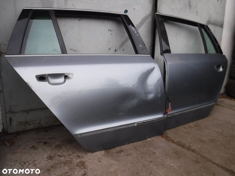 Skoda Superb II 2 kombi drzwi tyl LF8L 2G2G szyba prawe lewe - 12