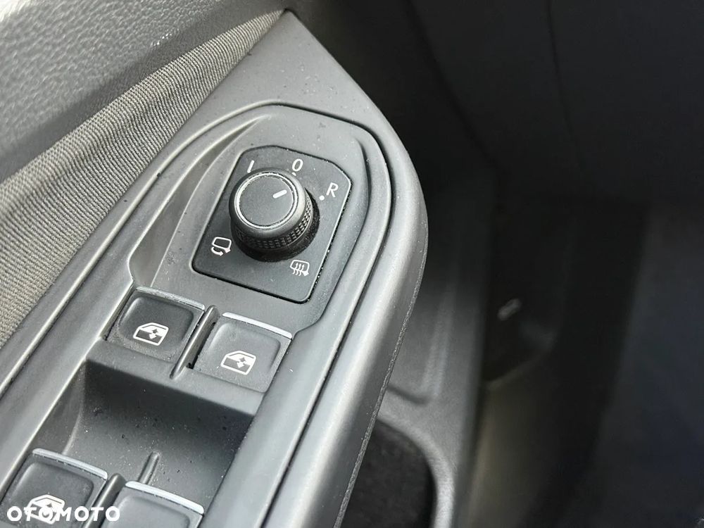 Volkswagen Golf VIII 1.5 TSI EVO Life - 16