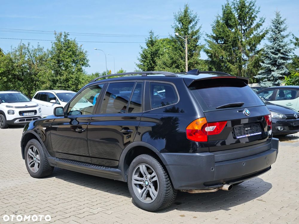 BMW X3 2.0i - 10