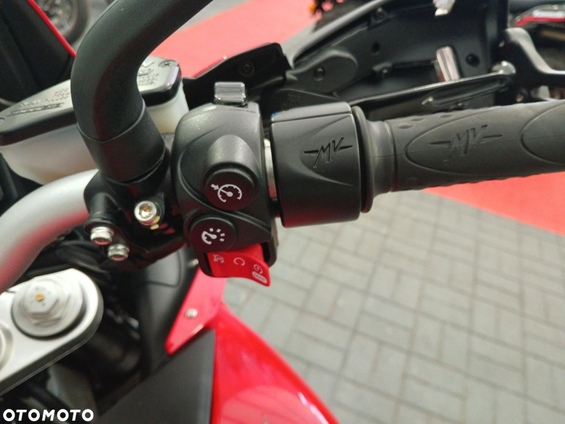 MV AGUSTA Turismo Veloce - 12