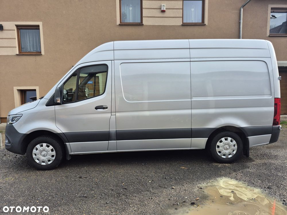 Mercedes-Benz SPRINTER 907 316 CDI - 1