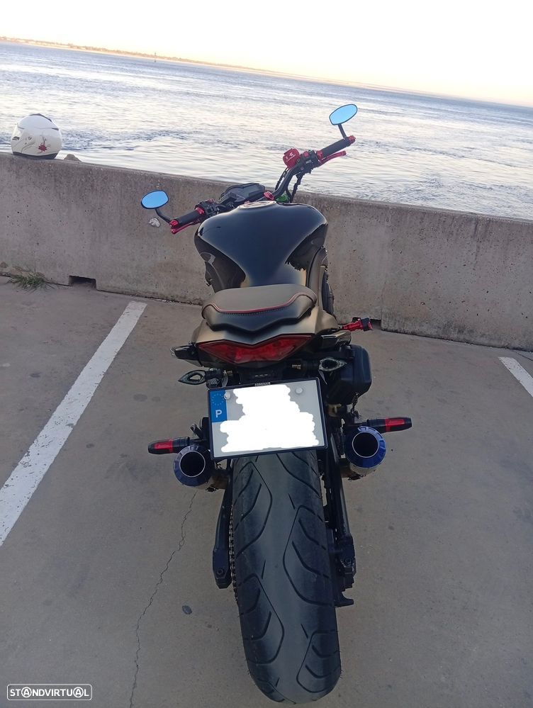 Kawasaki Z 1000SX - 4