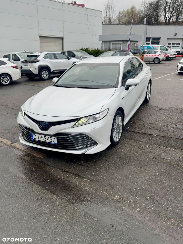 Toyota Camry Executive - 5