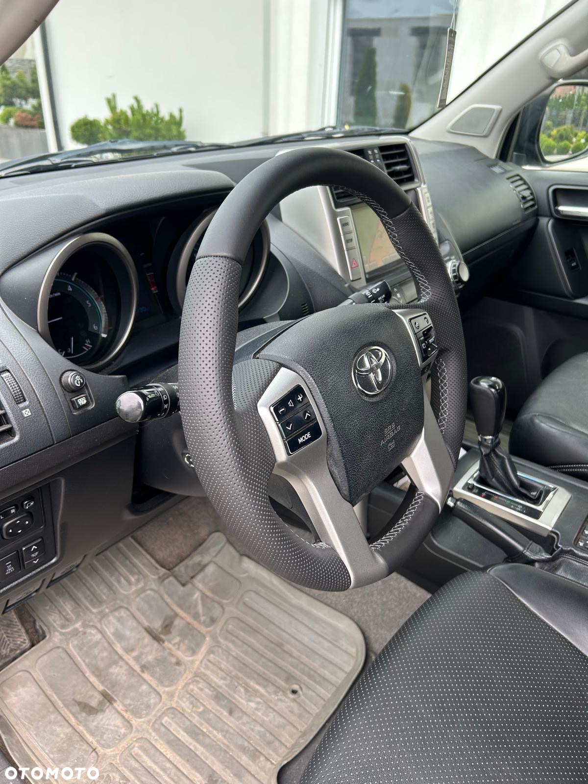 Toyota Land Cruiser LC 3.0 D-4D Invincible - 9