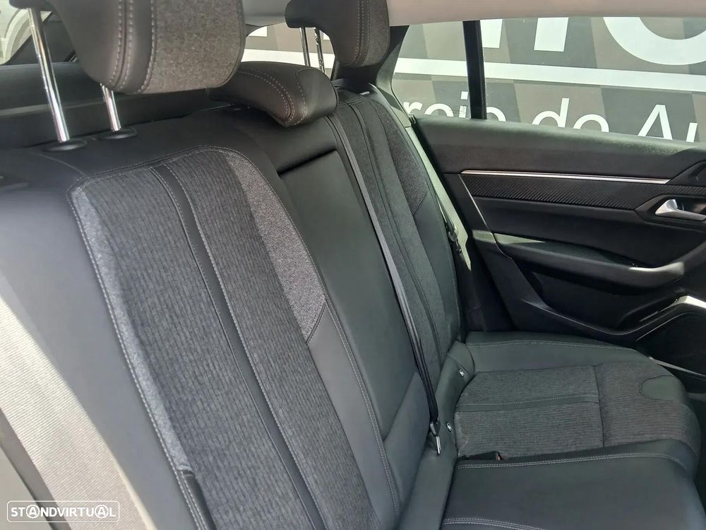 Peugeot 508 SW 1.5 BlueHDi Allure Pack EAT8 — fotografia 24