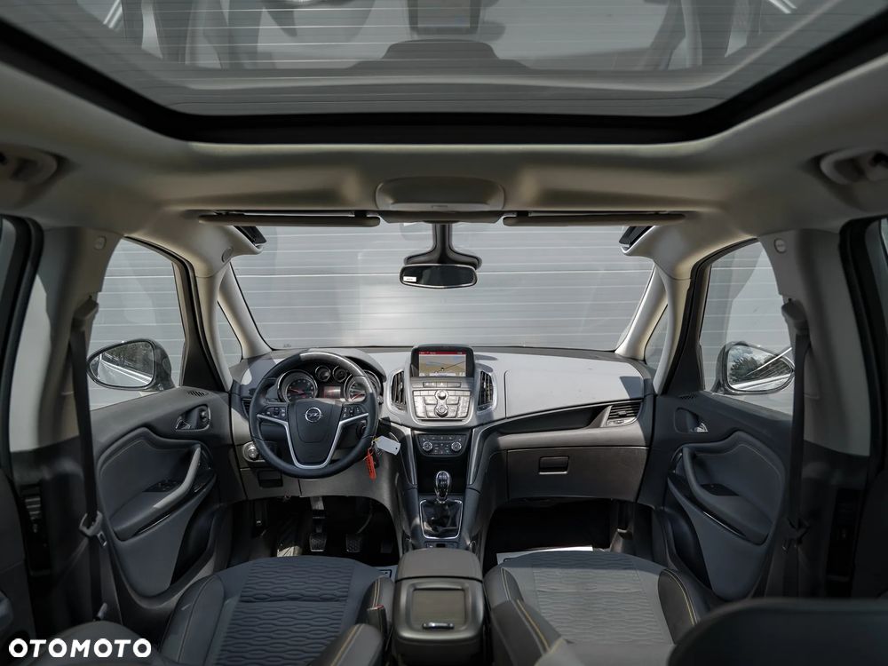 Opel Zafira 1.6 T SIDI Cosmo S&S - 18
