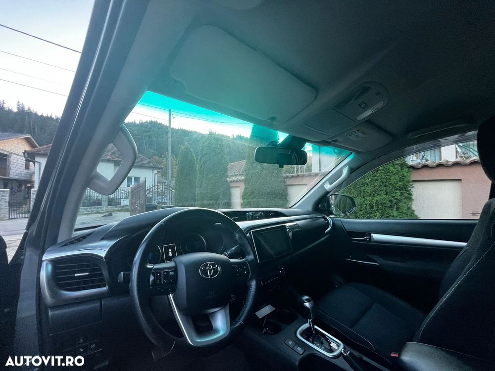 Toyota Hilux 4x4 Double Cab A/T cu Safety Sense Style - 4