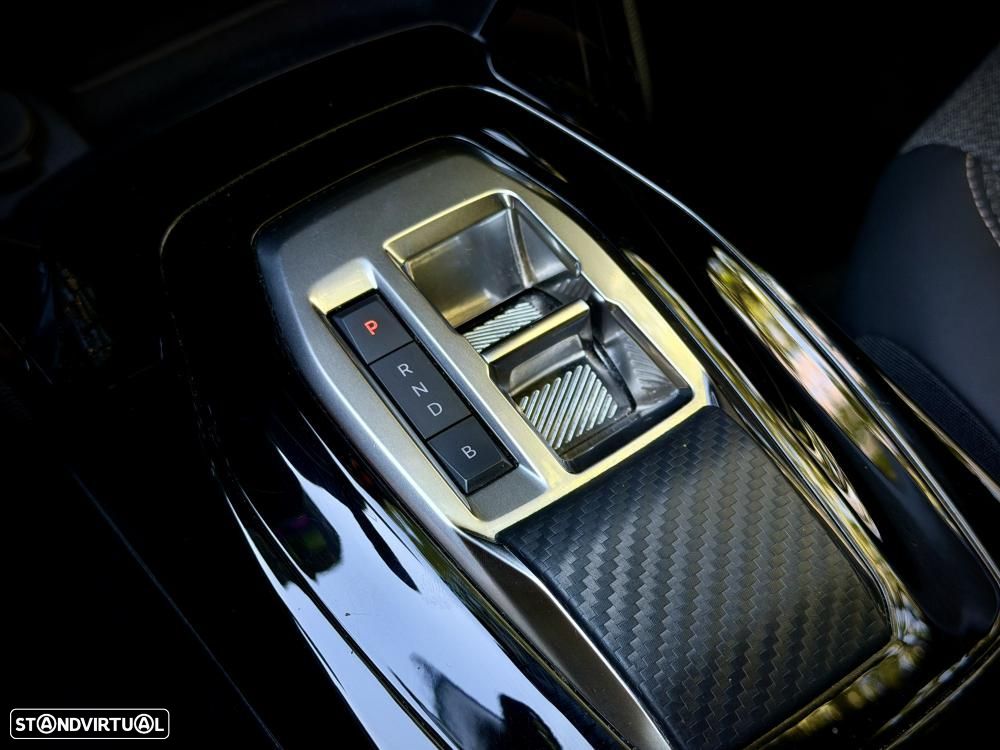Peugeot e-2008 54 kWh Allure - 14