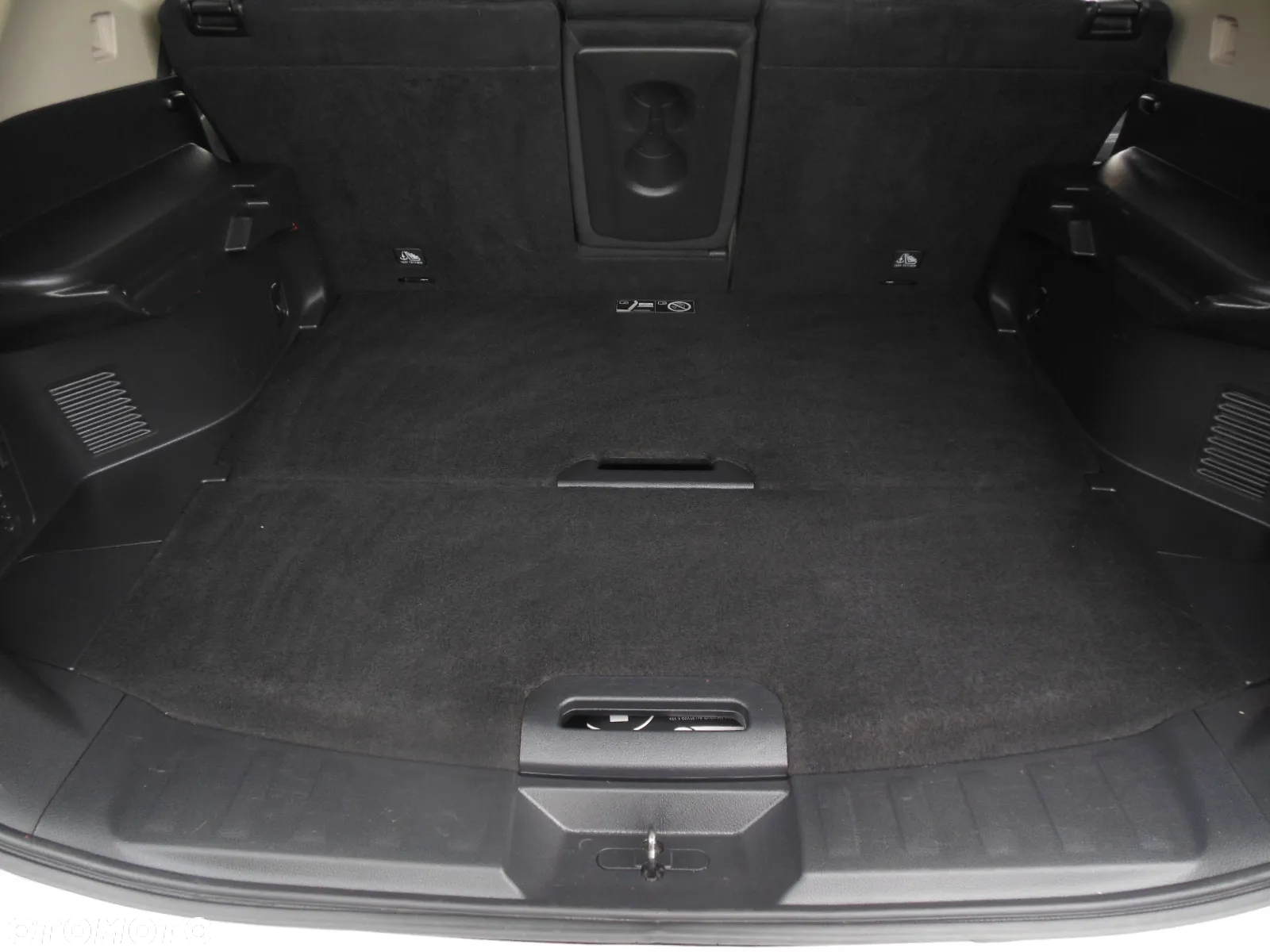 Nissan X-Trail 1.6 DCi Tekna 4WD EU6 - 34