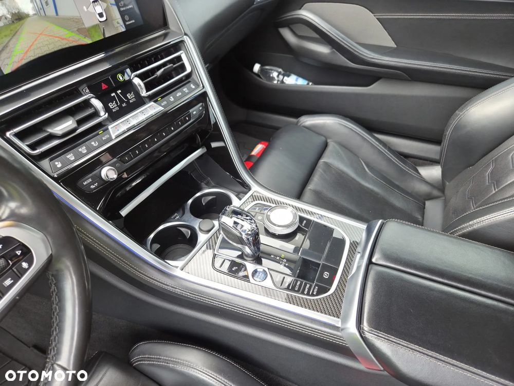 BMW Seria 8 - 14