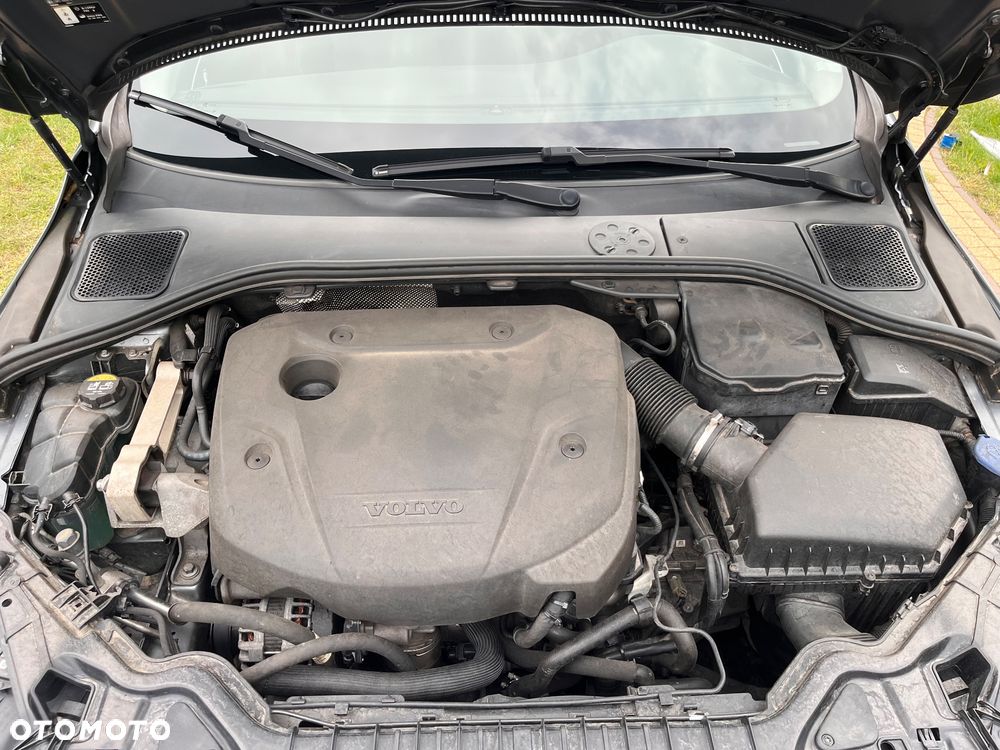 Volvo V60 Cross Country D4 Summum - 16