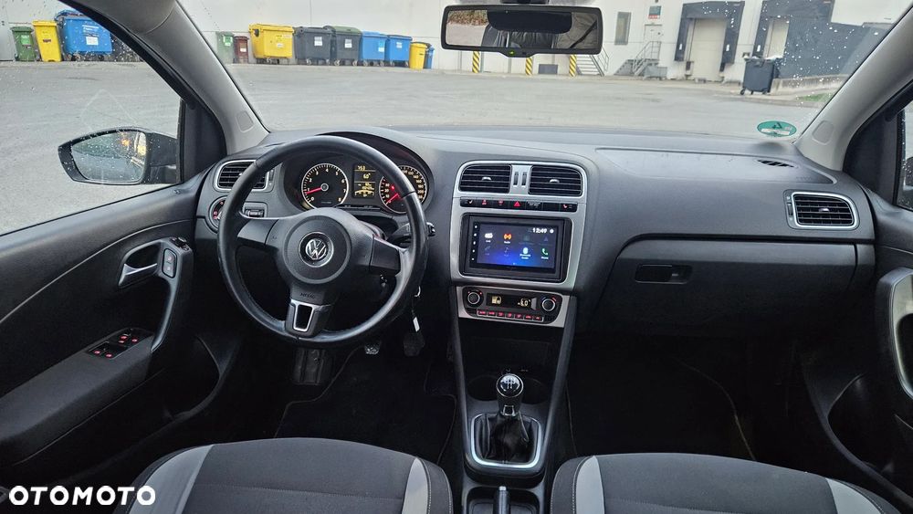 Volkswagen Polo 1.4 16V Comfortline - 27