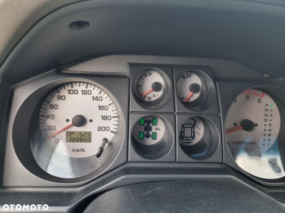 Mitsubishi Pajero 3.2 DID Instyle DAKAR - 4