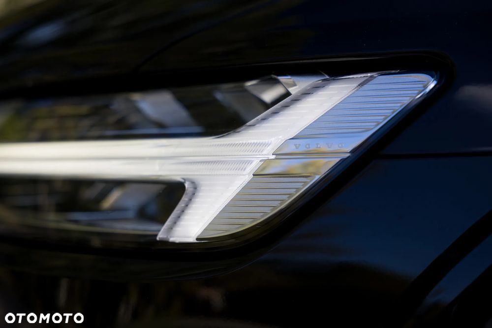 Volvo V60 D4 Momentum Pro - 2