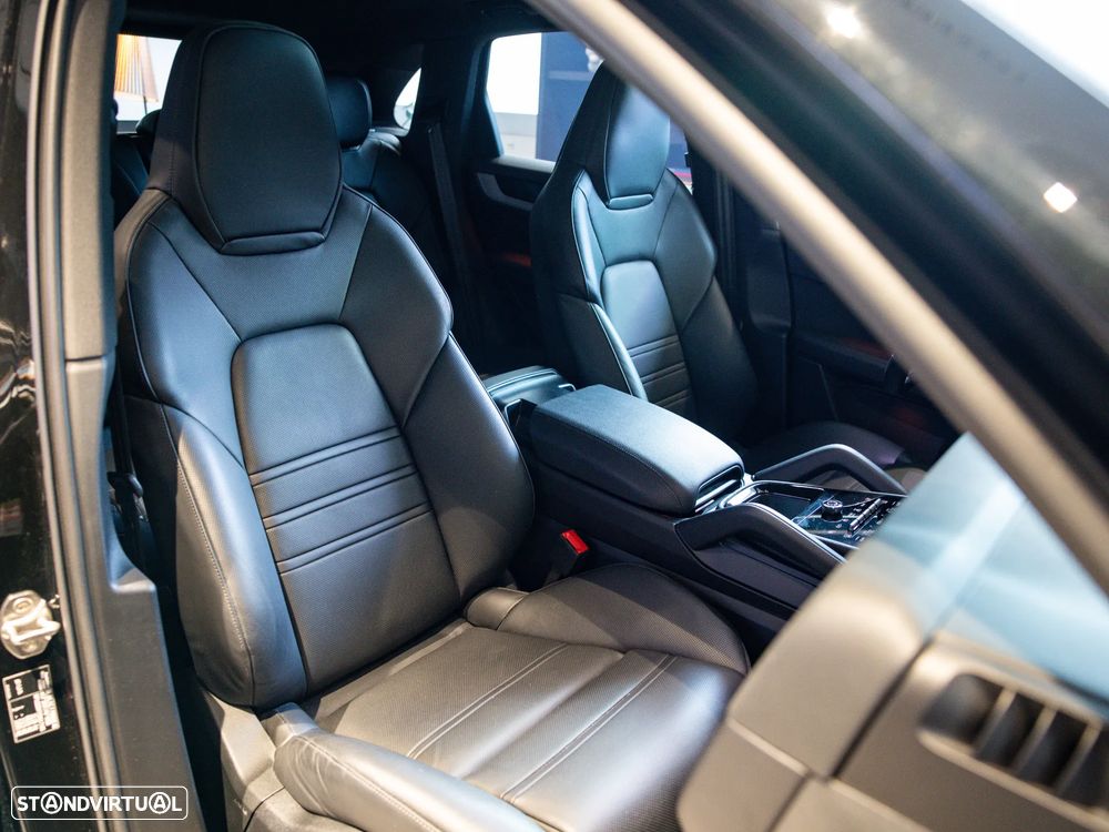 Porsche Cayenne S E-Hybrid - 48