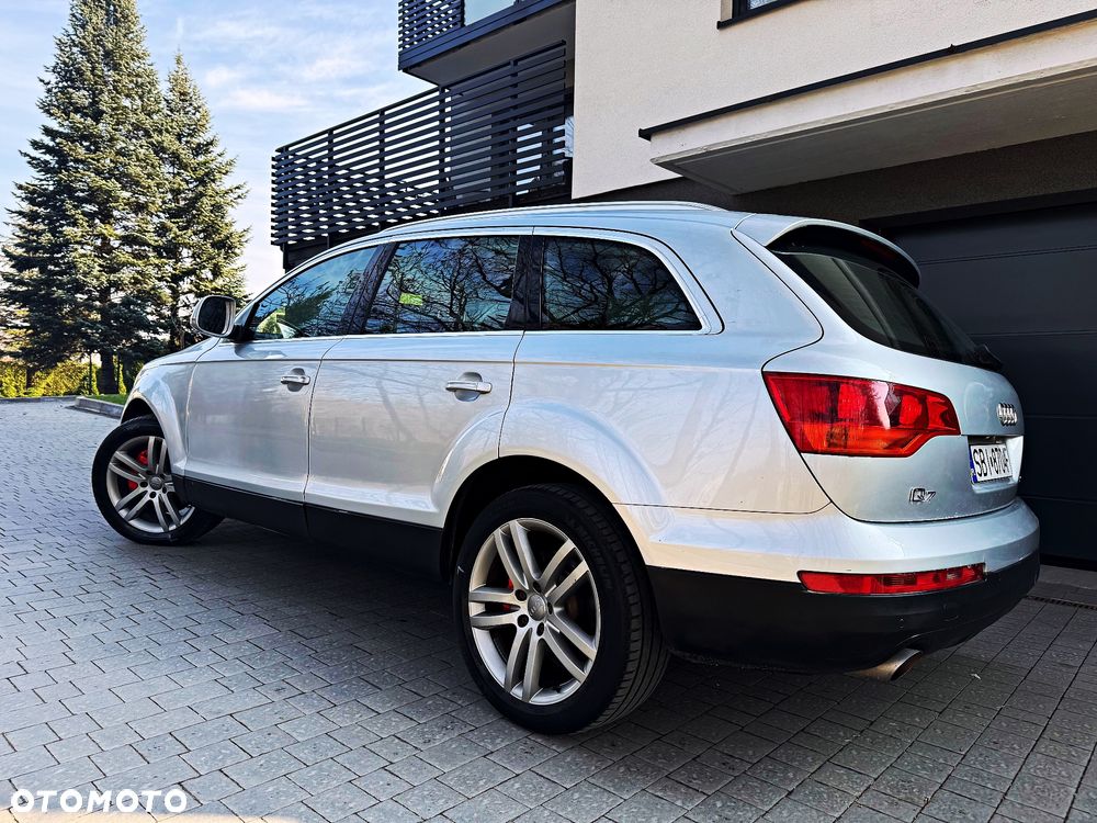 Audi Q7 3.0 TDI DPF Quattro Tiptronic - 17
