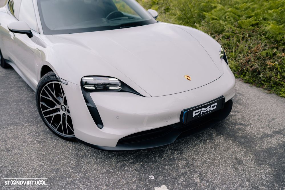 Porsche Taycan Sport Turismo - 44