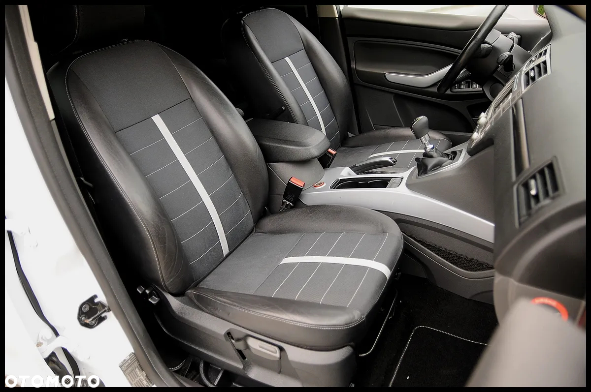 Ford Kuga 2.0 TDCi Titanium - 34