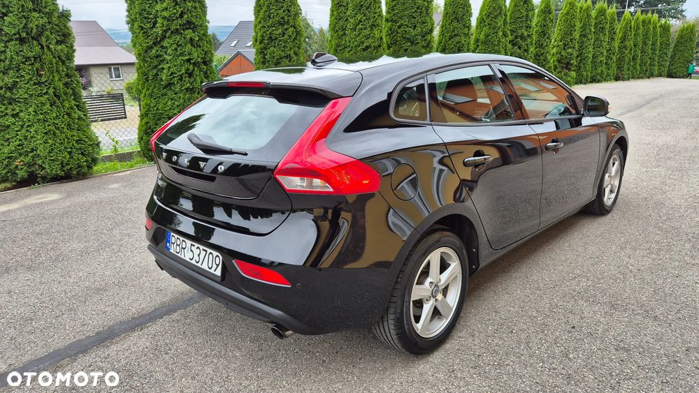 Volvo V40 T2 Momentum - 6