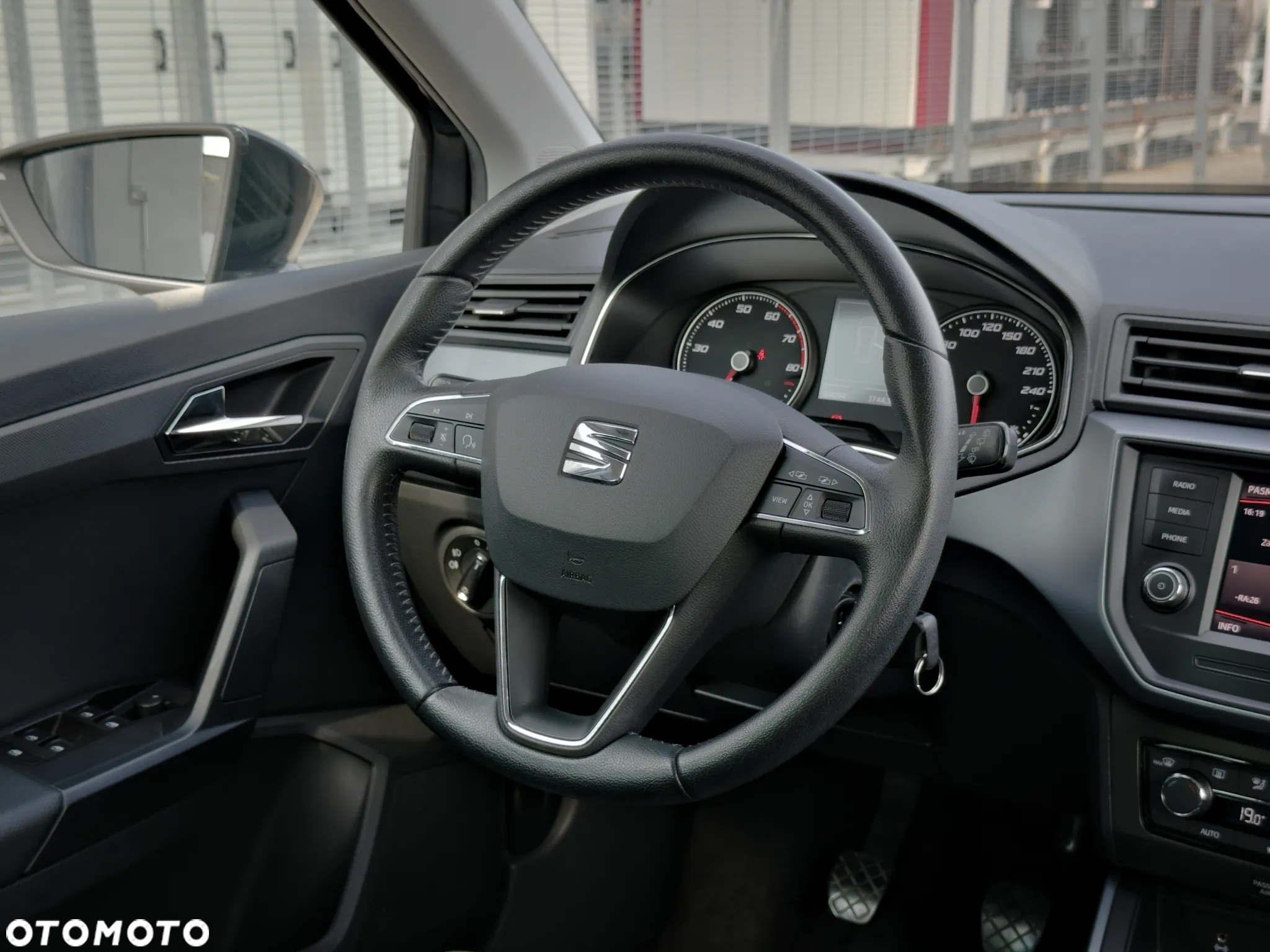 Seat Arona 1.0 TSI Full LED S&S - 28