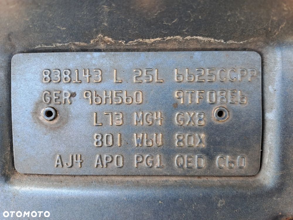 Chevrolet Aveo T250 sedan maska zderzak lampy - 7