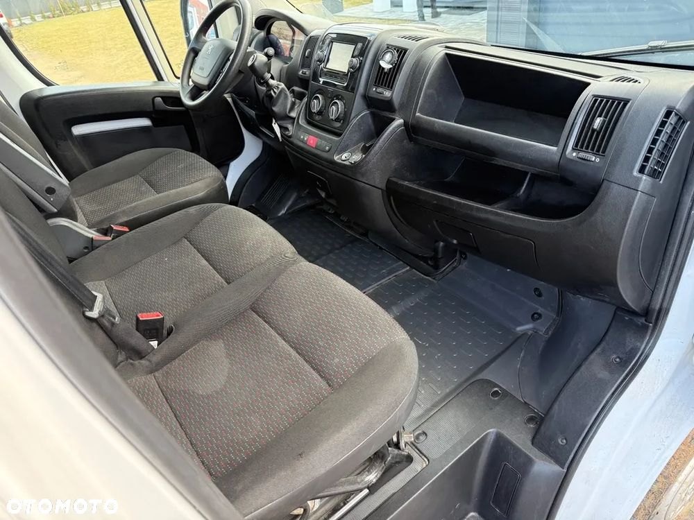 Peugeot BOXER 2.2HDI - 12