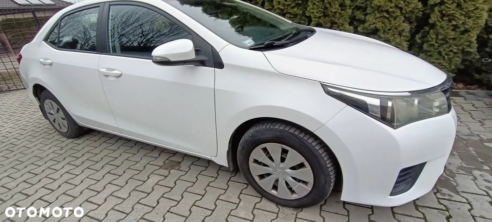 Toyota Corolla - 2